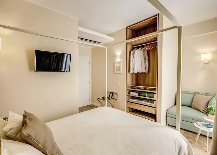 Rn _ Residenza Novecento 4* רומא