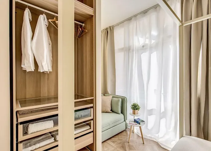 Rn _ Residenza Novecento 4* רומא