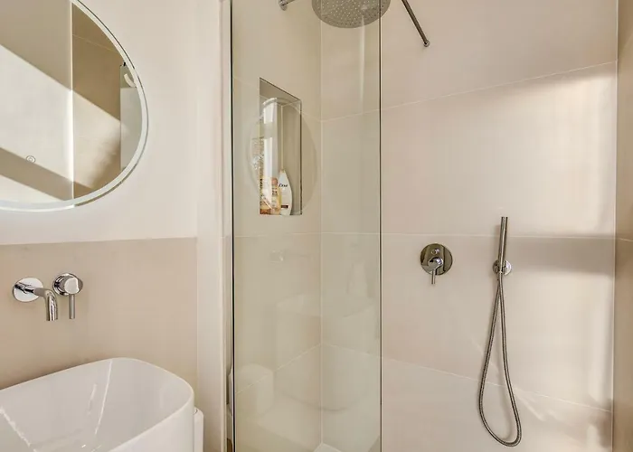 Rn _ Residenza Novecento בית הארחה 4*